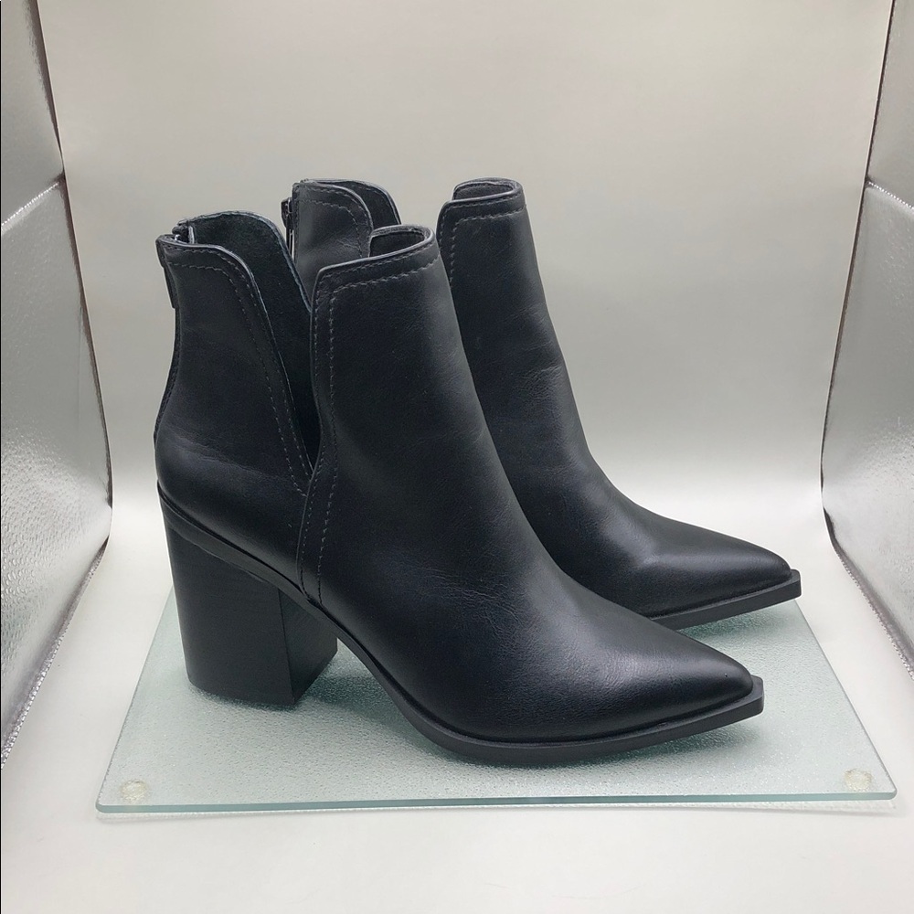 Steve Madden Novita Booties sz 7.5 Black Faux Leather Pointed Toe Block Heel NEW